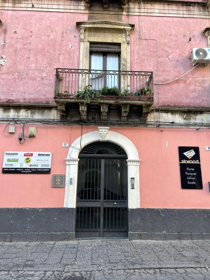 Storico17 Bed & Breakfast คาตาเนีย ภายนอก รูปภาพ