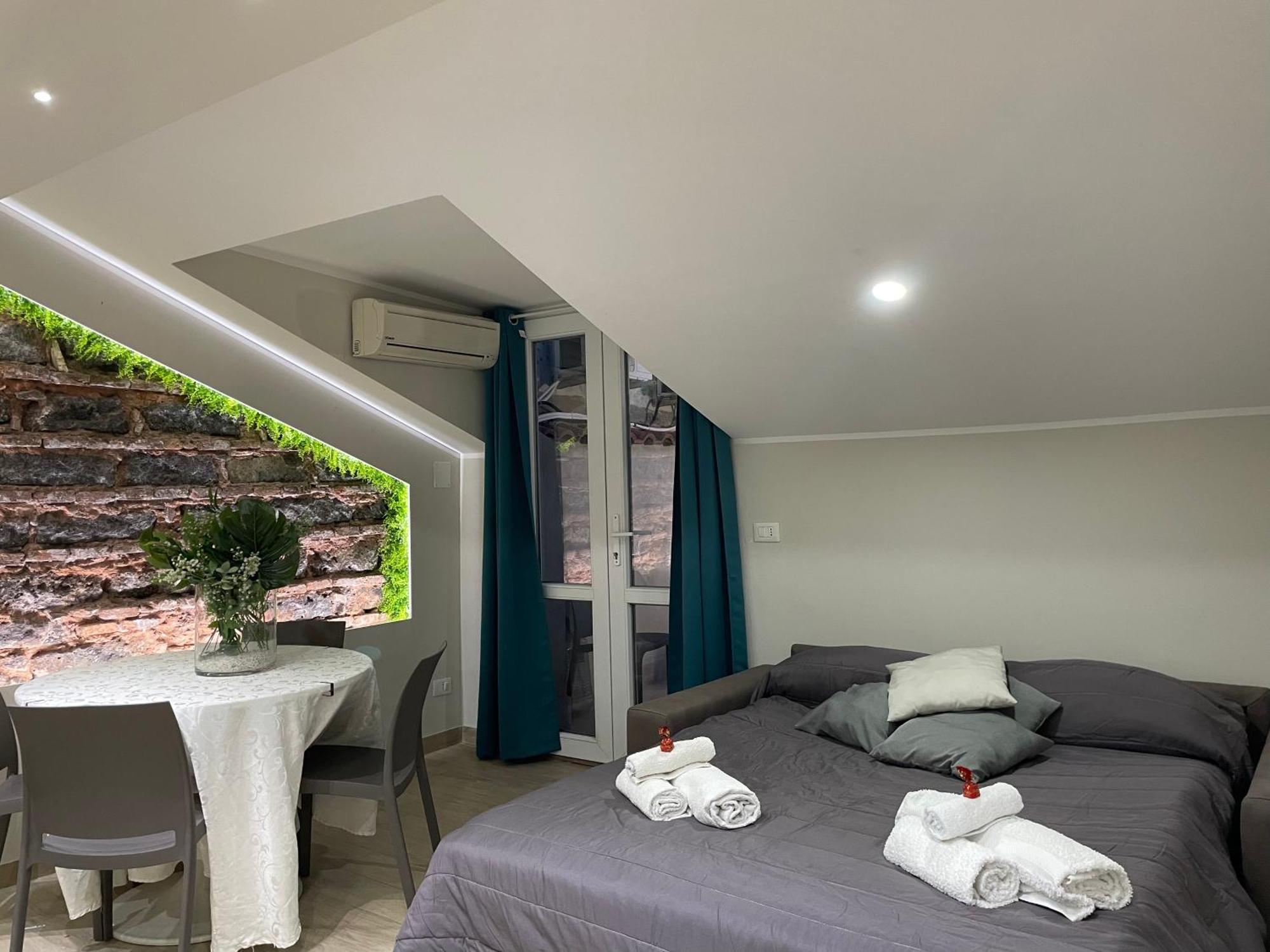 Storico17 Bed & Breakfast คาตาเนีย ภายนอก รูปภาพ